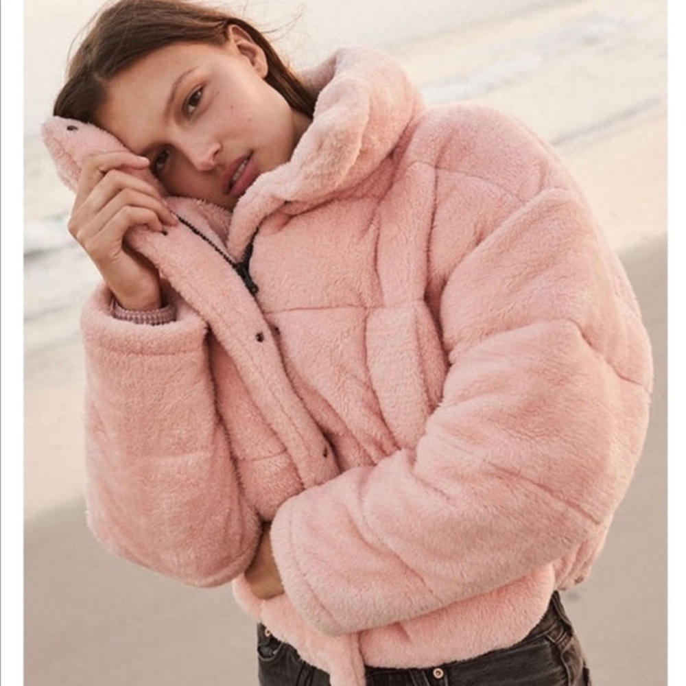 Light Before Dark Dark Pink Teddy Puffer Jacket Large